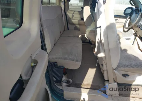 2000 Ford F-150 Work Series/Xl/Xlt from USA, damaged, VIN 1FTZX172XYNA46496